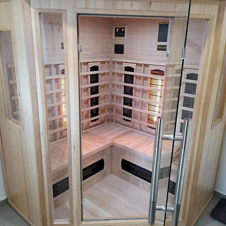 Apartman 825 亚希莫夫 外观 照片