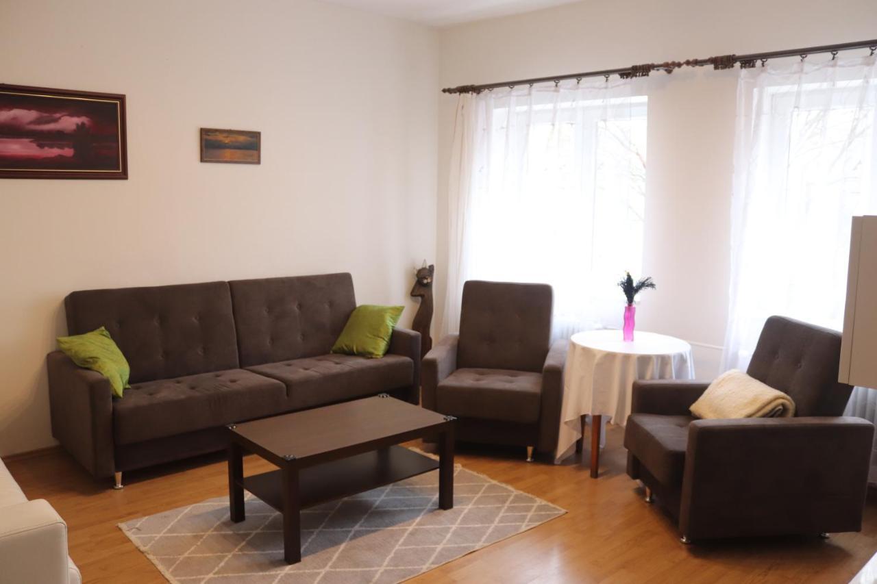 Apartman 825 亚希莫夫 外观 照片