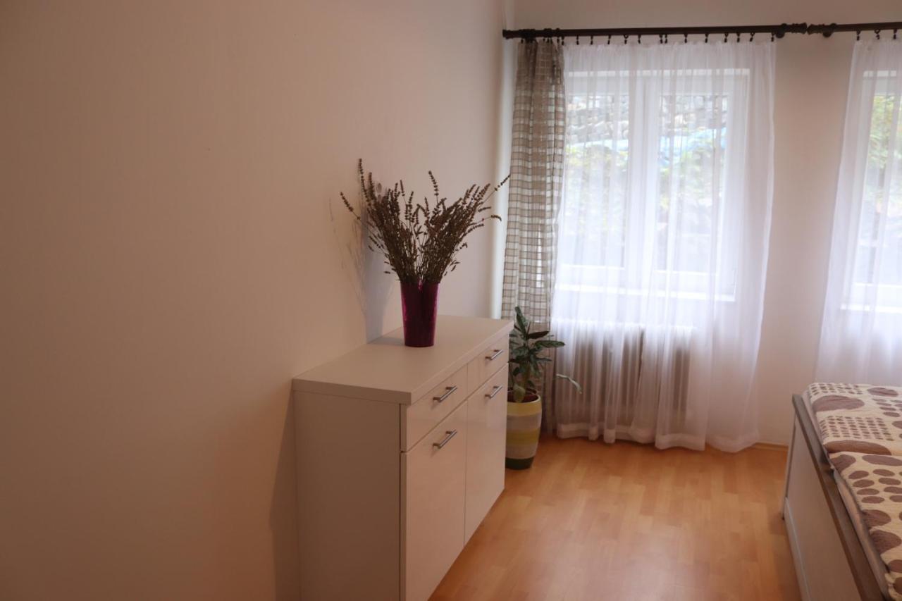 Apartman 825 亚希莫夫 外观 照片